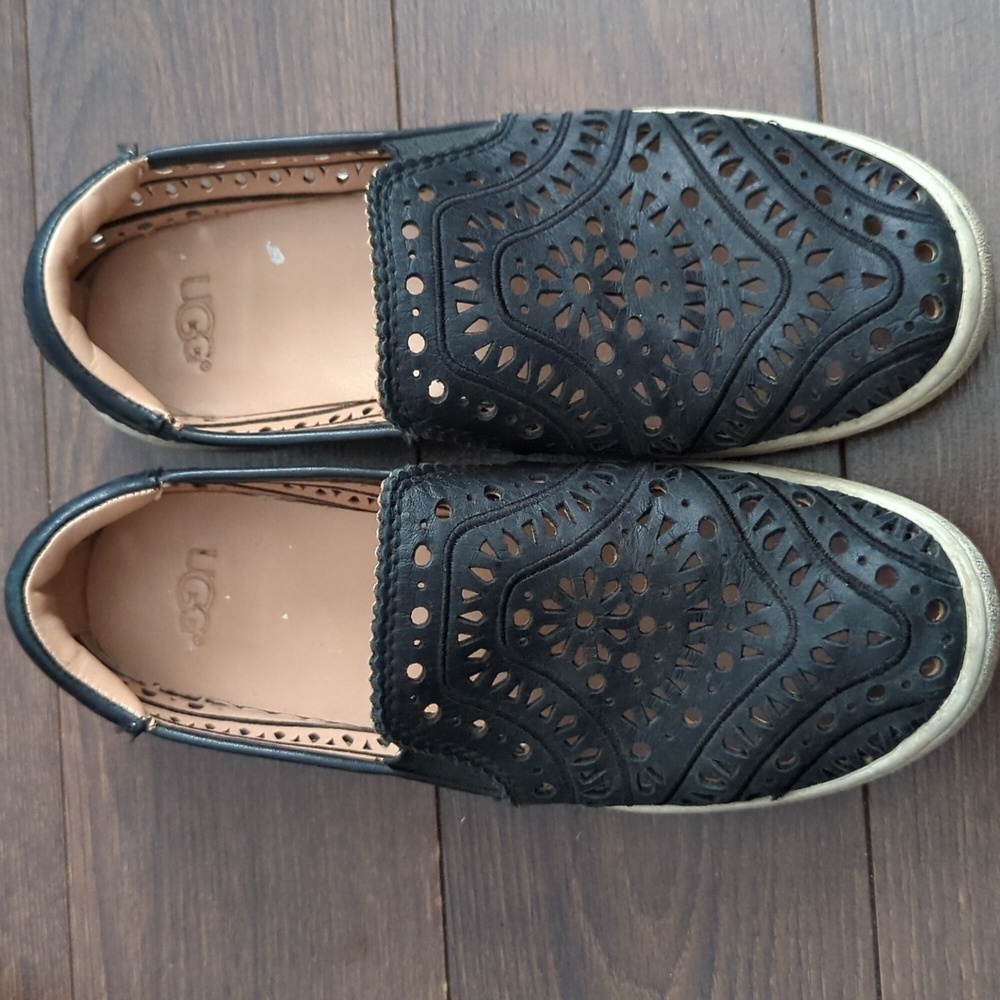 UGG - Women's Cas Perf Slip On Sneaker - BLACK - 6 - Picture 5 of 9